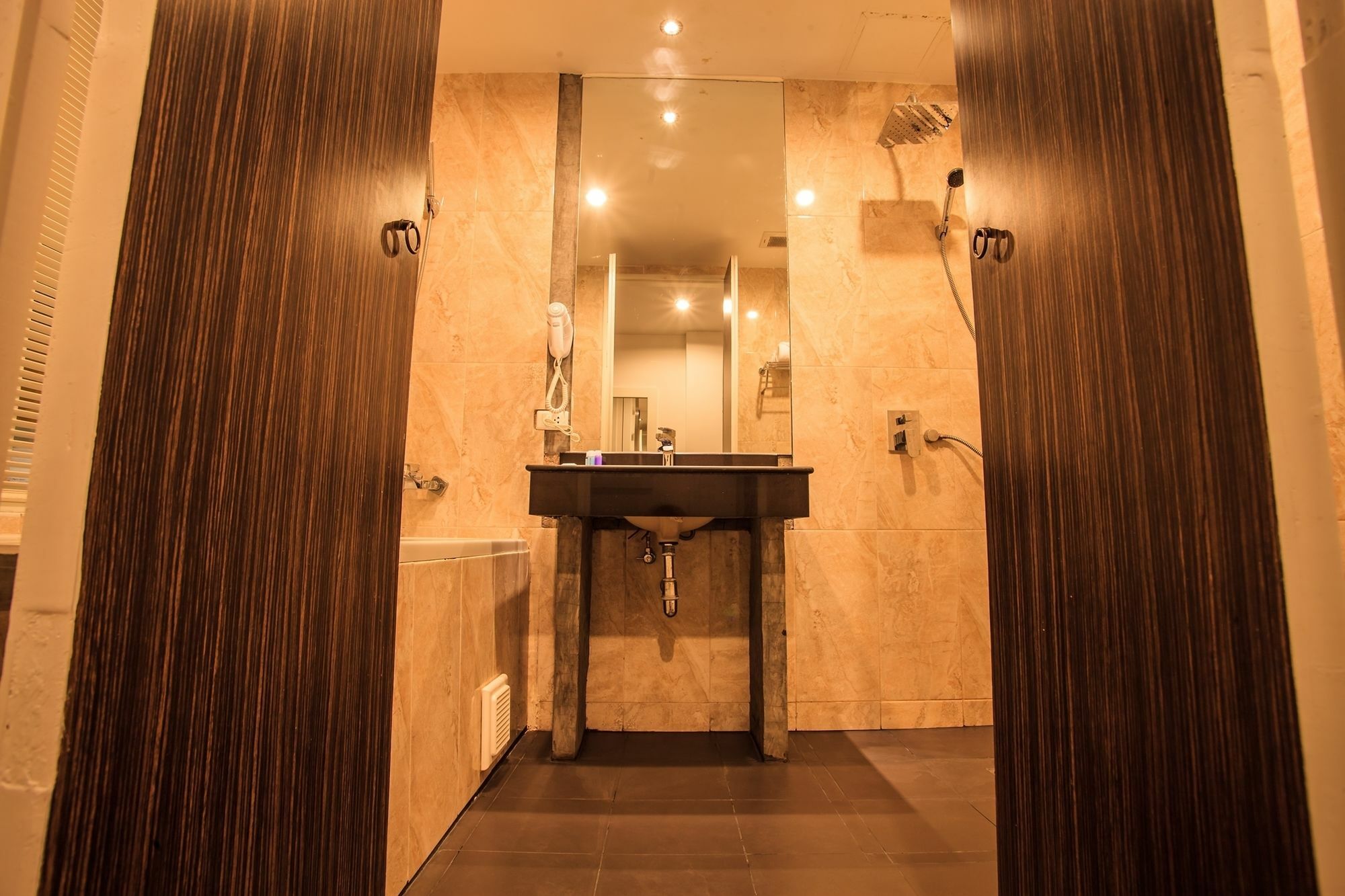 Paksaa Boutique Hotel Patong Dış mekan fotoğraf